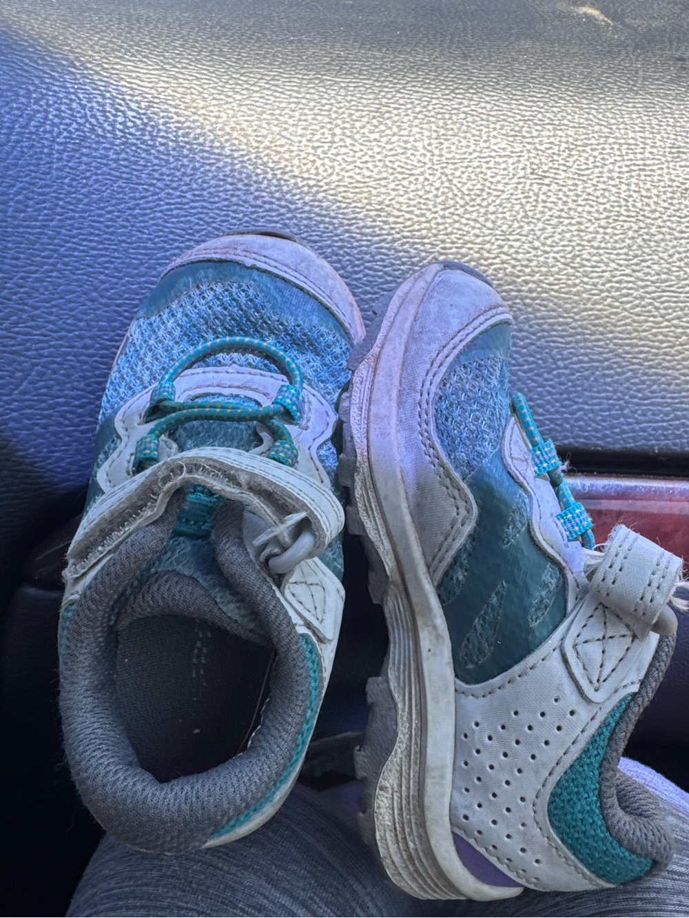 Merrell infant toddler size 6 hiking sneakers